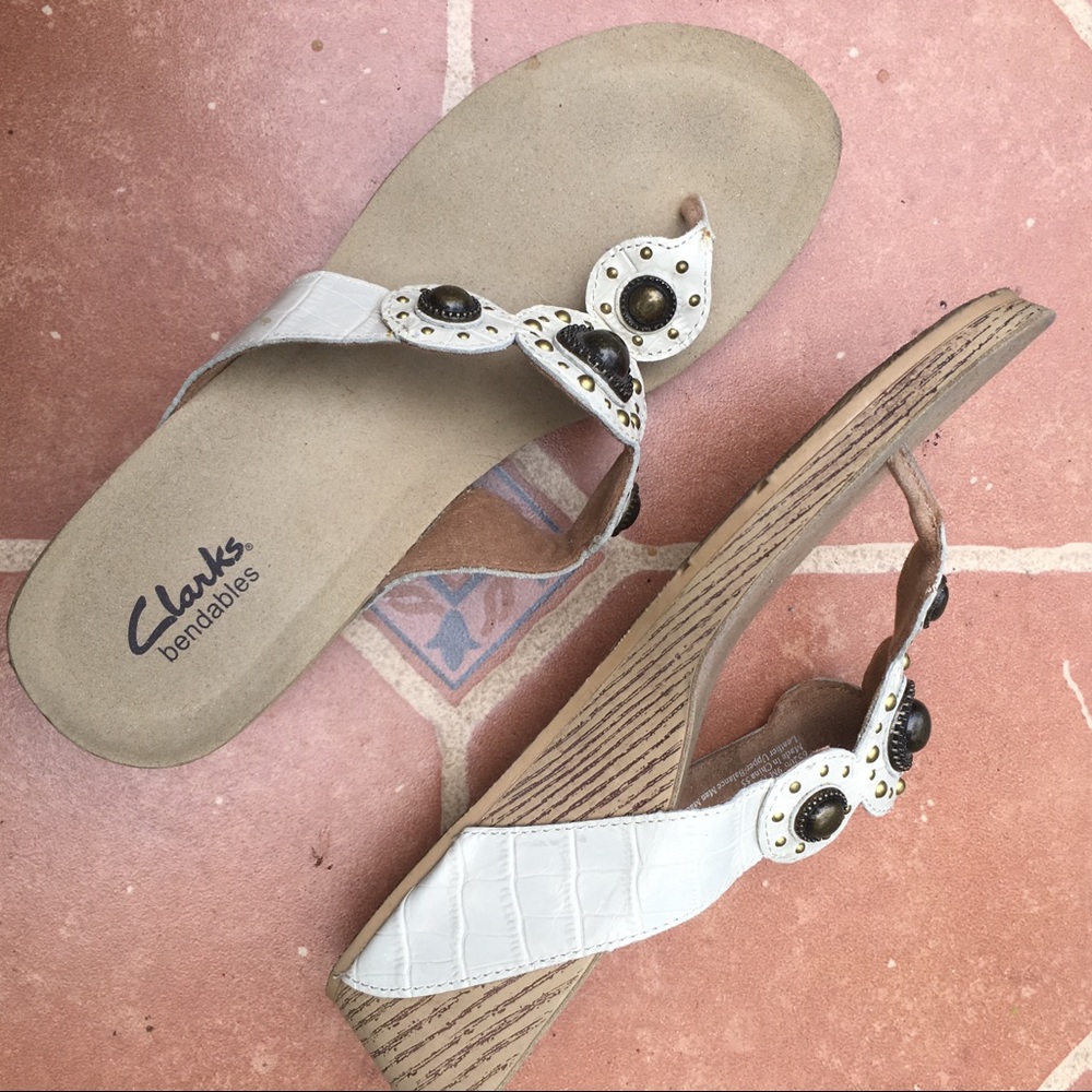 CLARK'S Bendibles Cream, Faux Embossed Platform